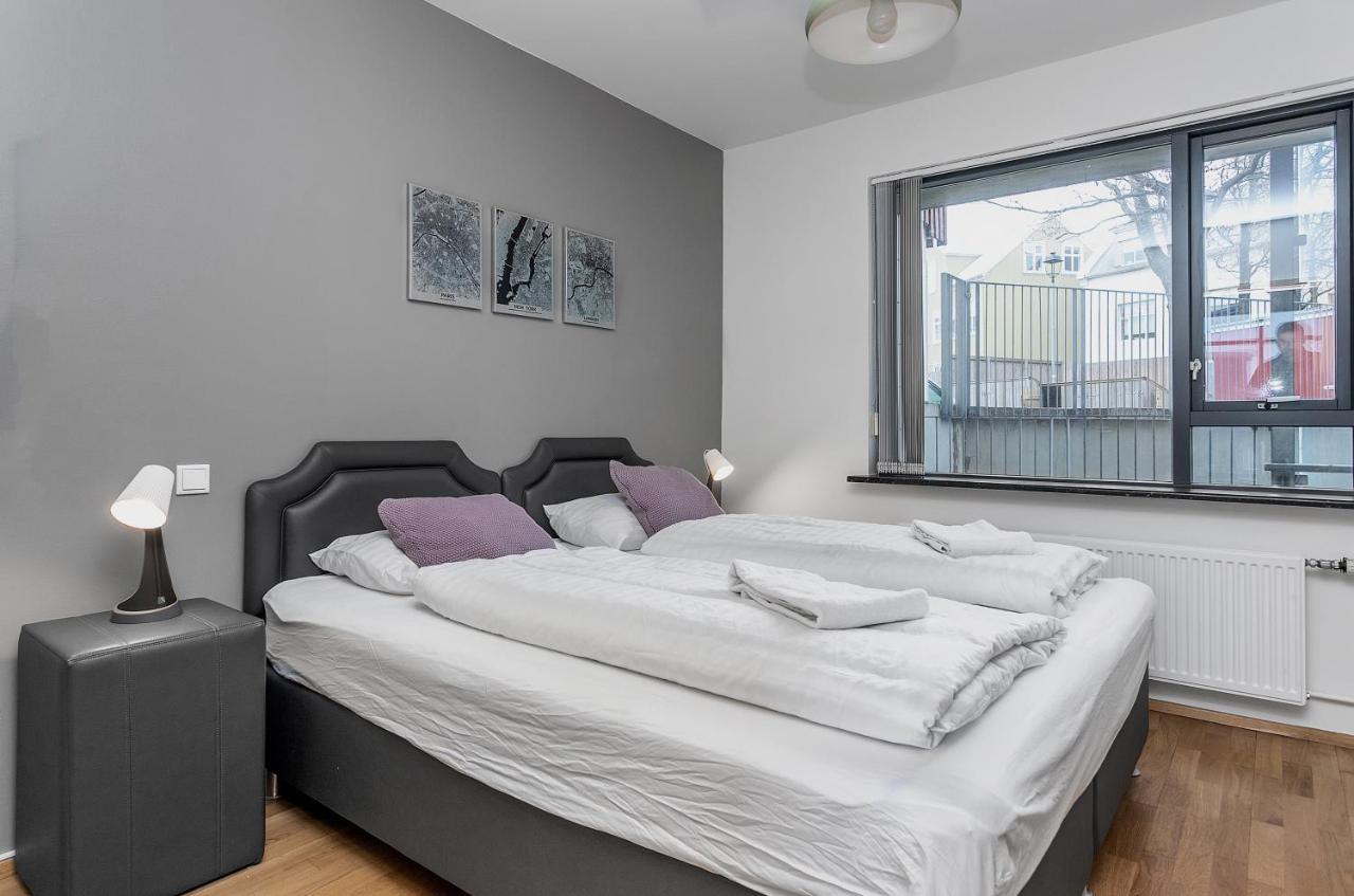Sunny Apartment - By The Sea In City Center Reykjavík Exterior photo